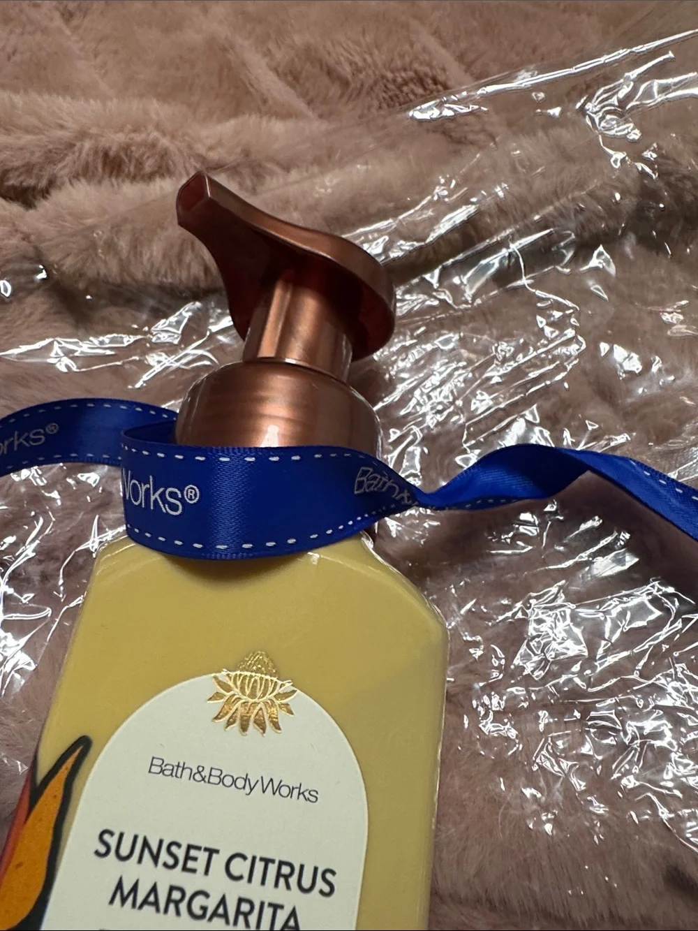 Bath & Body Works Sunset Citrus Margarita Foaming Hand Soap - Yellow